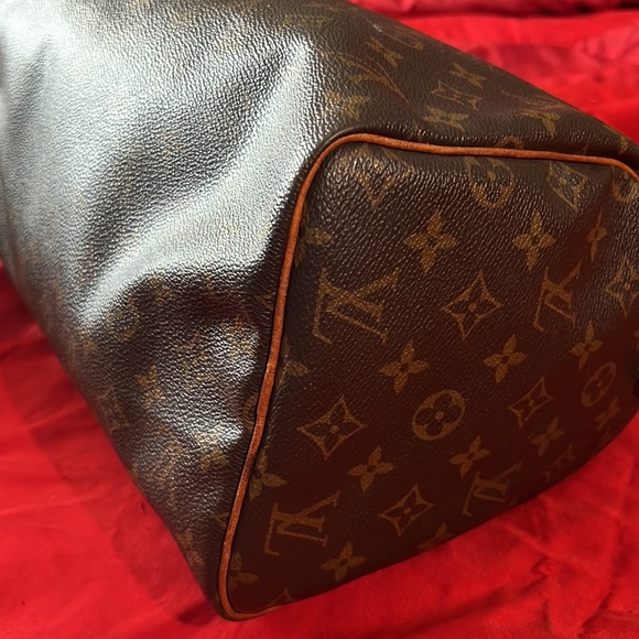 Authentic Louis Vuitton authentic vintage speedy 30 and pretty good condition! - Picture 10 of 10
